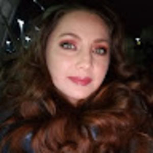 Meet your Posher, Elvia